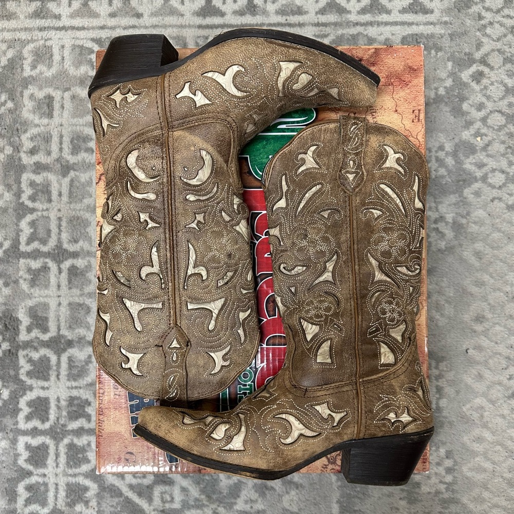 Women’s Laredo Tooled Western Boots, Size 7